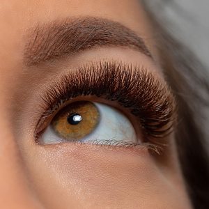 volume-brown-cilios-campo-largo.jpeg